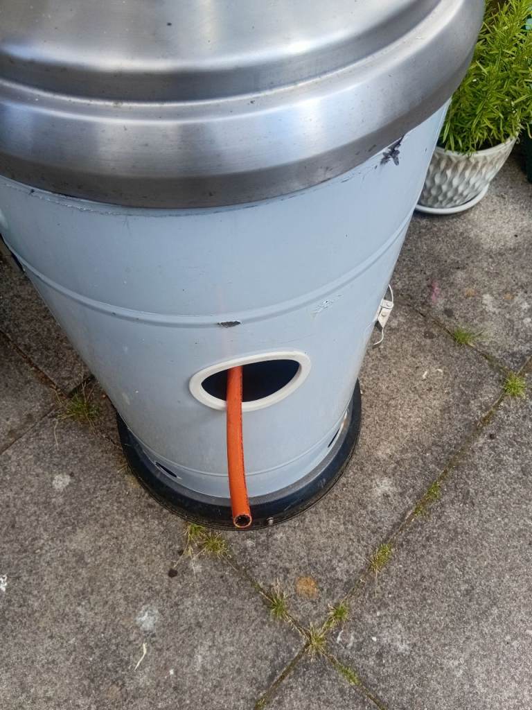 Outdoor Patio Heater – Good Working Condition