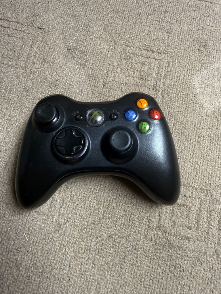 Black Xbox 360 Wireless Controller