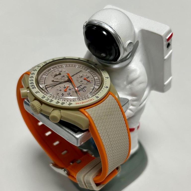 Display your Moonswatch in style with this Moonwalk inspired Neil Armstrong NASA Spaceman 