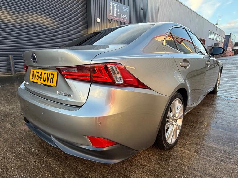 2014 Lexus IS 300h Executive Edition 4dr CVT Auto SALOON Petrol/Electric Hybrid Automatic