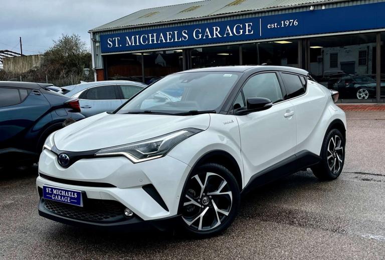 2017 Toyota C-HR 1.8 C-HR-Dynamic HEV CVT 5dr SUV Hybrid Automatic