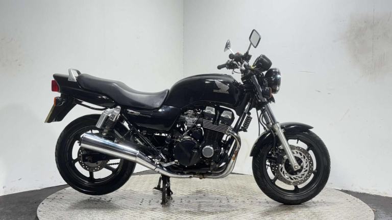 Honda CB 1997 ONLY 15K RUNNING 1 OWNER PROJECT BIKE 750CC CLASSIC NAKED
