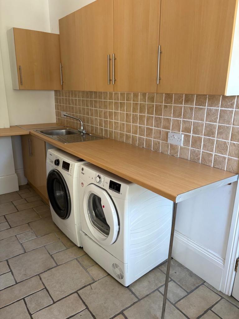 FREE kitchen/utility units and sink collection only asap 