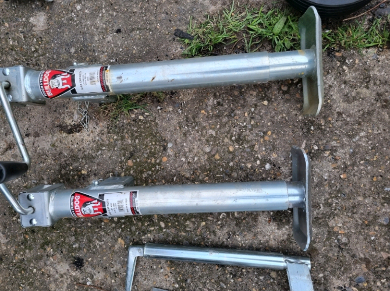 Clamp Wind Up Trailer Stand Jack Ifor Williams Bateson bulldog