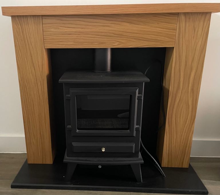 Electric fire and surround 