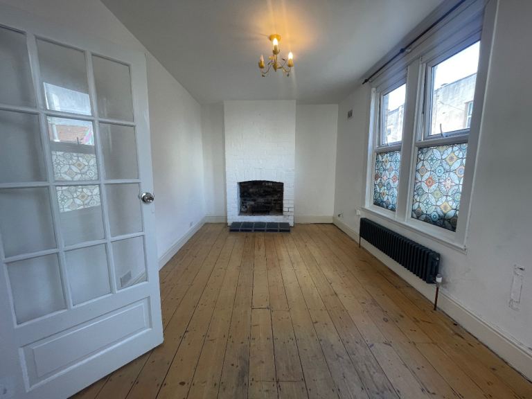 Temporary Let - 3 Bedroom House - Fishponds, Bristol