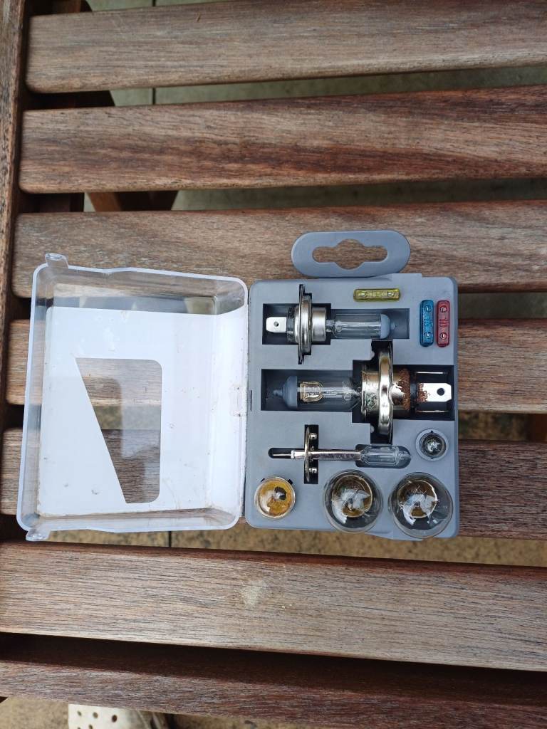Vehicle Bulb & Fuse Set