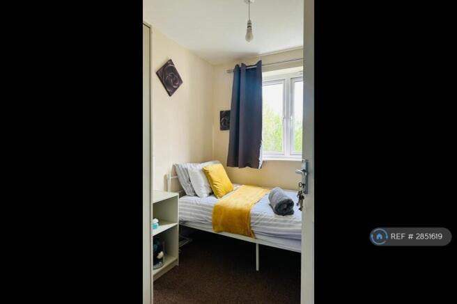 Room For Rent