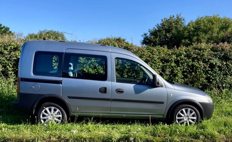 Vauxhall, COMBO TOUR, Estate, 2010, Semi-Auto, 1248 (cc), 5 doors