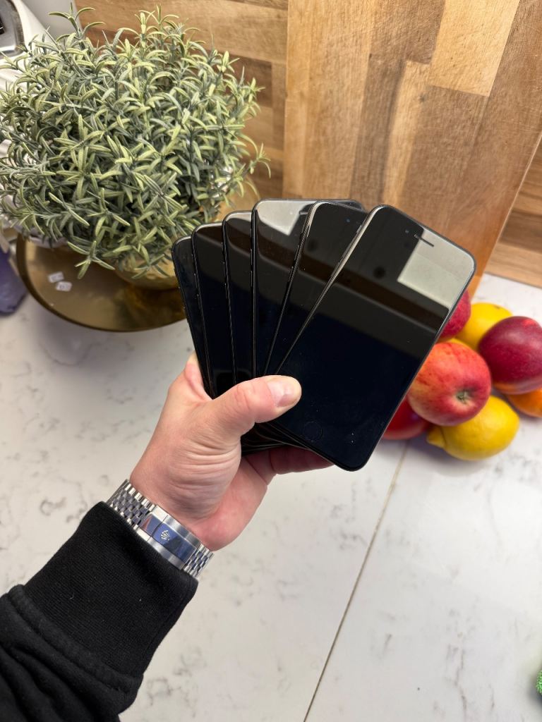 iPhone SE 2nd Generation 64gb Unlocked