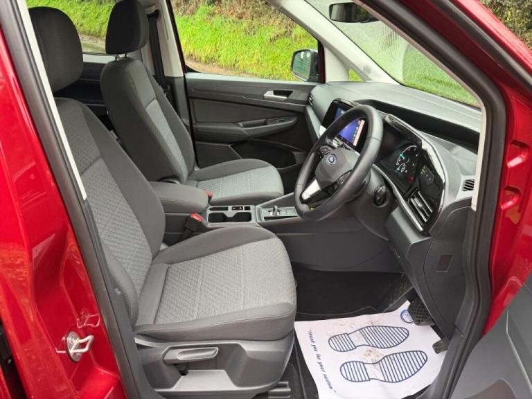  Ford Tourneo Connect 2.0 EcoBlue Titanium 5dr Auto 5 SEATS WHEELCHAIR Diesel