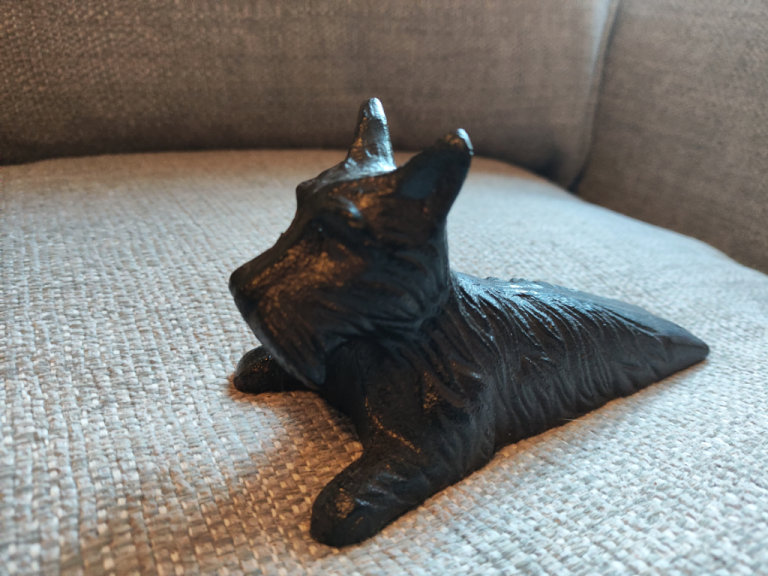Vintage Cast Iron Dog (Scottish Terrier) Themed Door Stop/Wedge or Paper Weight