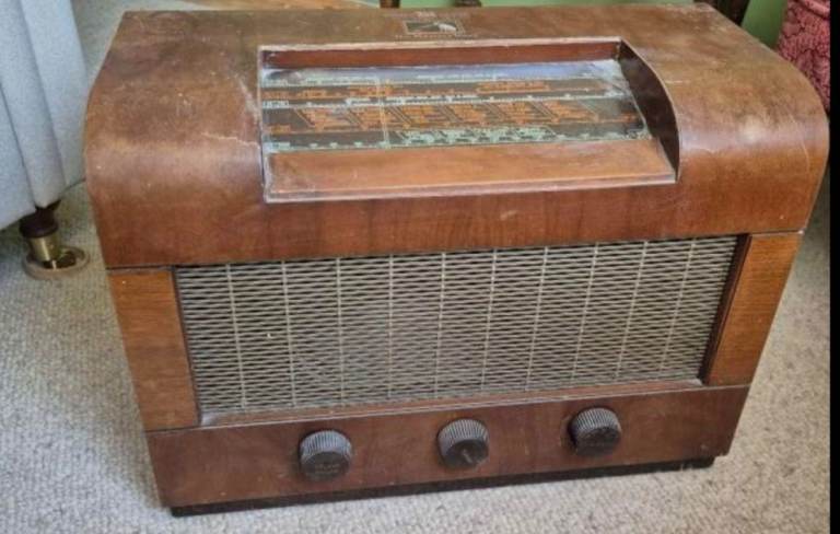Vintage Valve Radio HMV