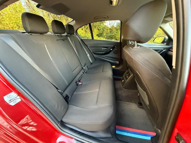 2013 BMW 3 Series 2.0 320d Sport Auto Euro 5 (s/s) 4dr SALOON Diesel Automatic