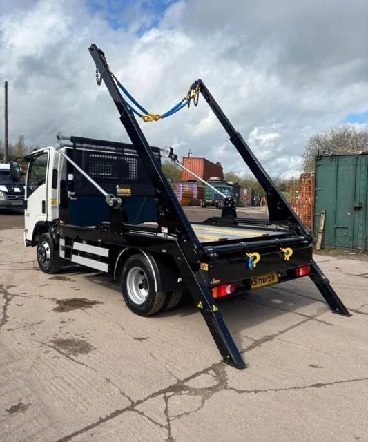 Isuzu Truck N75.190 Easyshift Skip Loader Truck 7.5t 