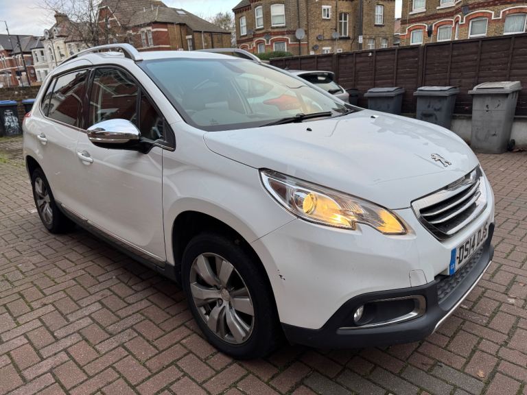 Peugeot, 2008, Hatchback, 2014, Manual, 1199 (cc), 5 doors