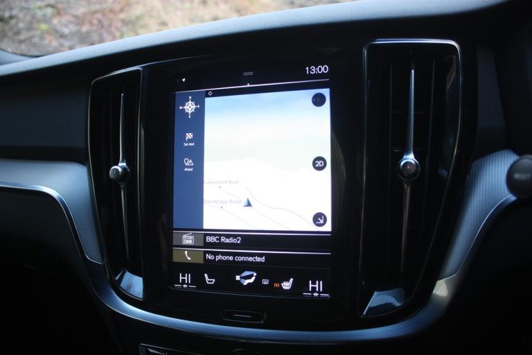 VOLVO V60 2.0 R-Design Plus D4 2019