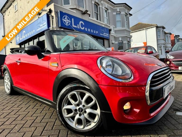 2017 MINI Convertible 1.5 COOPER CONVERTIBLE 2dr **OVER £2180 OF FACTORY EXTRAS** Convertible Pet...