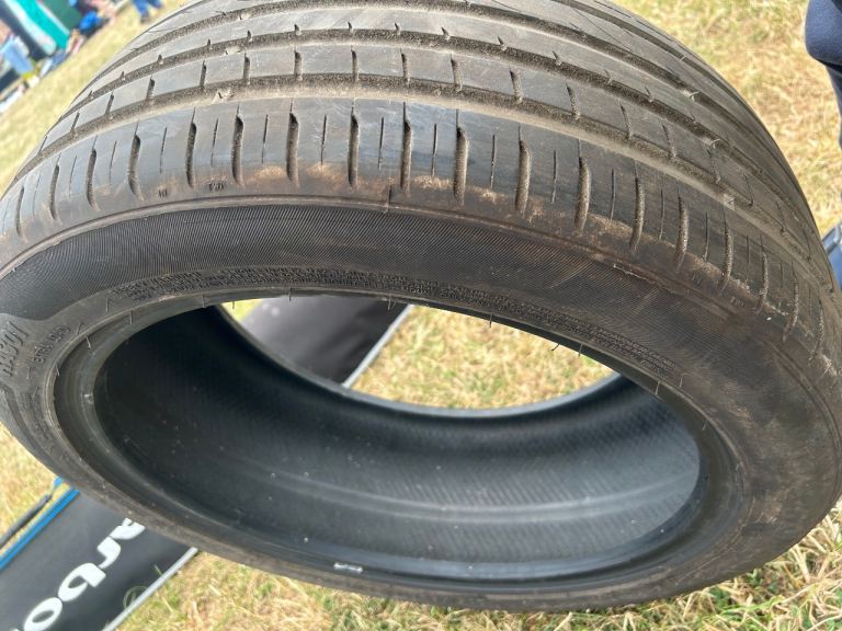 235/45/ZR18/98W XL