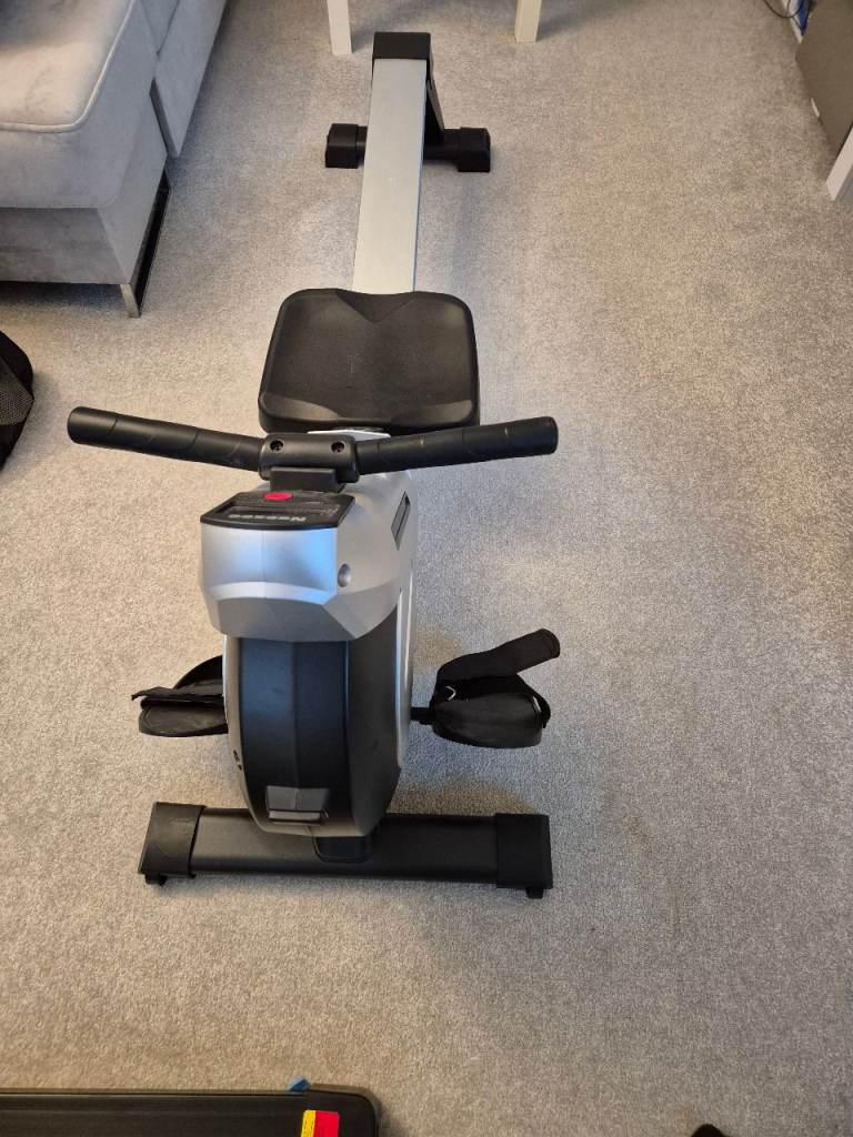 Neezee Rowing Machine With LCD Display