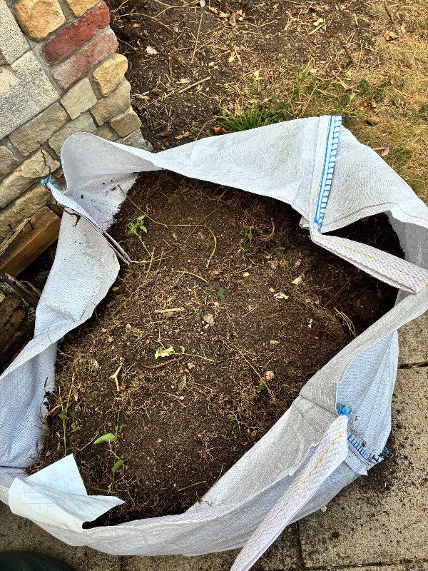 Large Bag of Topsoil / Garden Soil – Good for Gardening