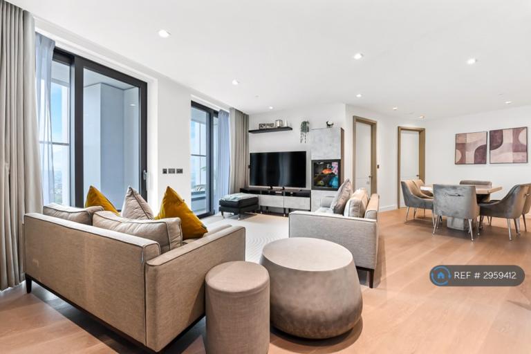 3 bedroom flat in Westmark Tower, London, W2 (3 bed) (#2959412)
