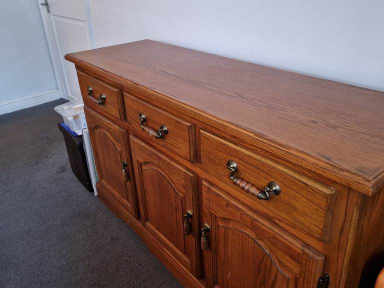 Sideboard 