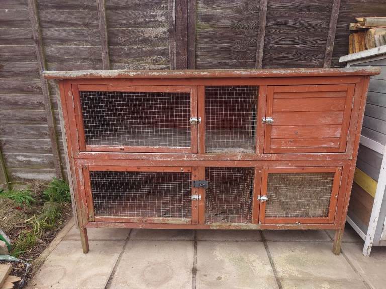 Pet Hutch 2 independent floors