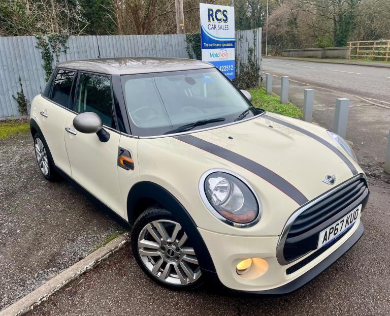 2017 MINI Hatch 1.5 Cooper Seven Euro 6 (s/s) 5dr HATCHBACK Petrol Manual