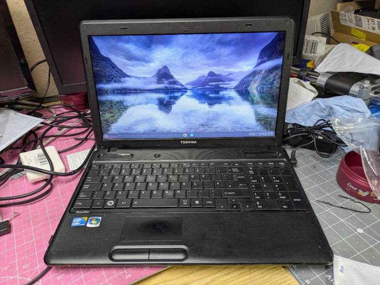 VR8500118-002 Toshiba C600-174 Chrome OS Flex Laptop