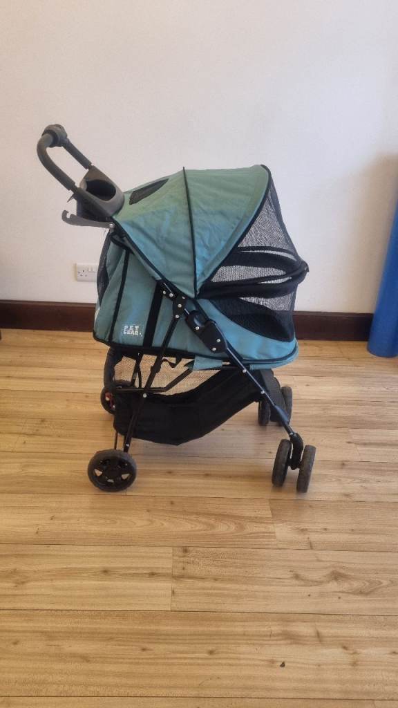 Dog pram  / stroller