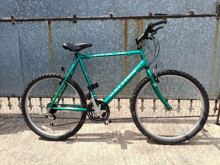 RALEIGH MAX (GREEN) £ 150 26 INCH WHEEL ADULTS MOUNTAIN BIKE,SHIMANO GEARS,BAR ENDS, COMFORT SADDLE