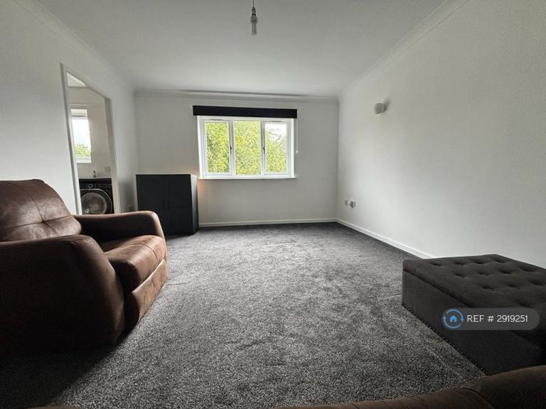 2 bedroom flat in Bellcroft, Birmingham, B16 (2 bed) (#2919251)