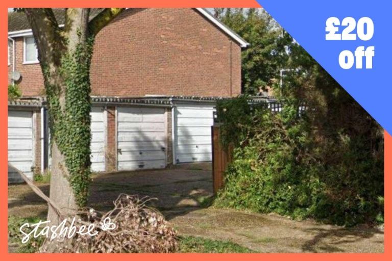 Garage to rent in Waltham Cross (EN7) | Stashbee