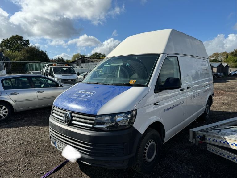 Vw t6 transporter high roof 2.0 tdi 2017 white BREAKING FOR PARTS 