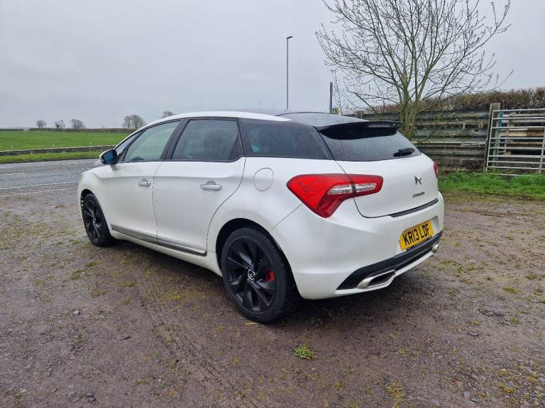 Citroen, DS5, Hatchback, 2013, Manual, 1997 (cc), 5 doors