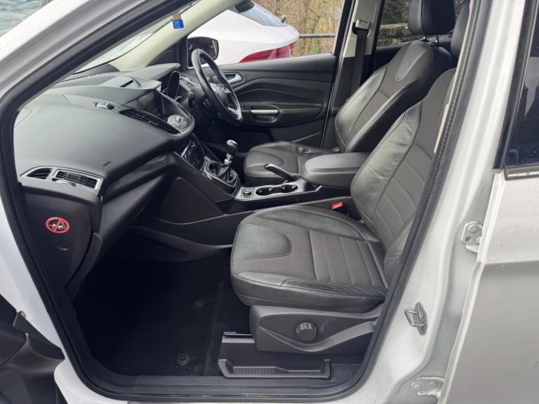 FORD KUGA 2.0 TDCi Titanium 2016