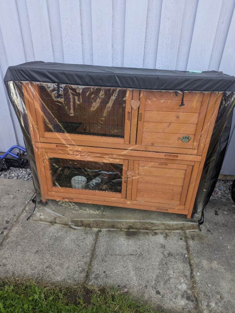 Hut and cover and new run still in box
