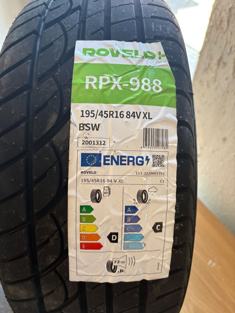 Car tyre Rovelo 195/45R16 NEW