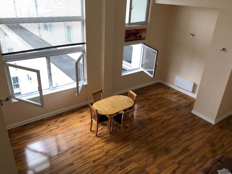 One bed room flat in Paramount