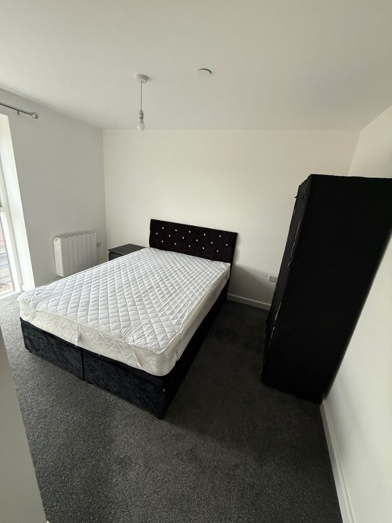 Double bedroom in shared Flat 