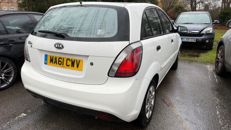2011 Kia Rio 1.4 1 5dr HATCHBACK Petrol Manual