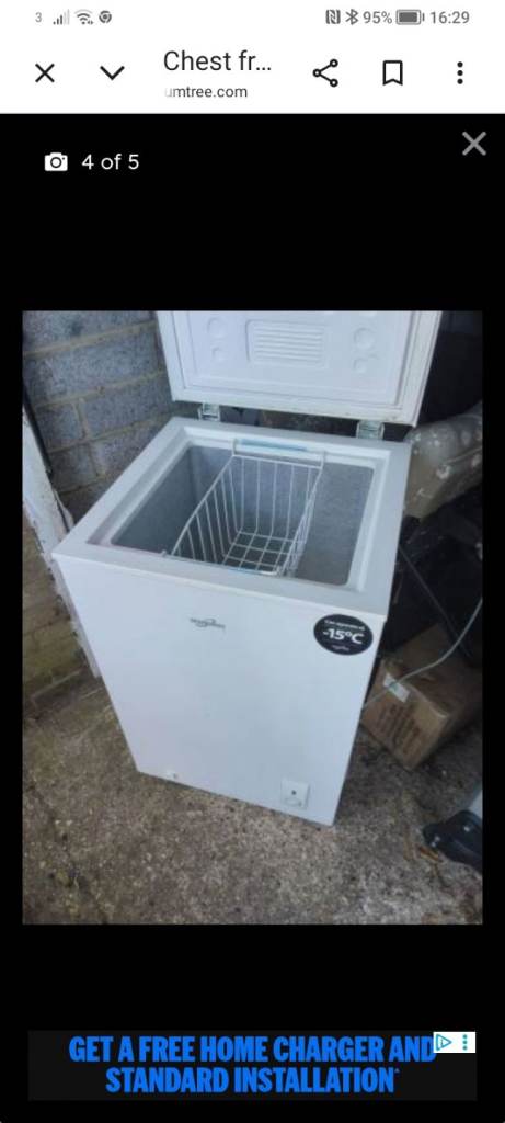 Chest freezer small size with basket good condition good working order 