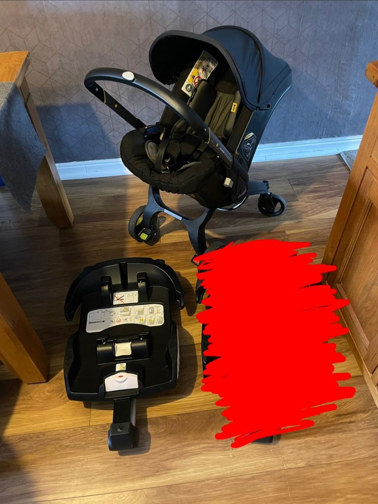 Doona car seat and Doona isofix base