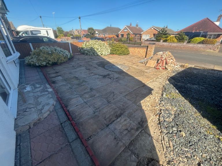FREE!!! Patio slabs!! 450mm x 450mm 