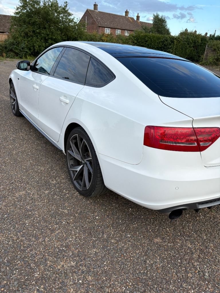 Audi, A5, Hatchback, 2011, Semi-Auto, 2967 (cc), 5 doors