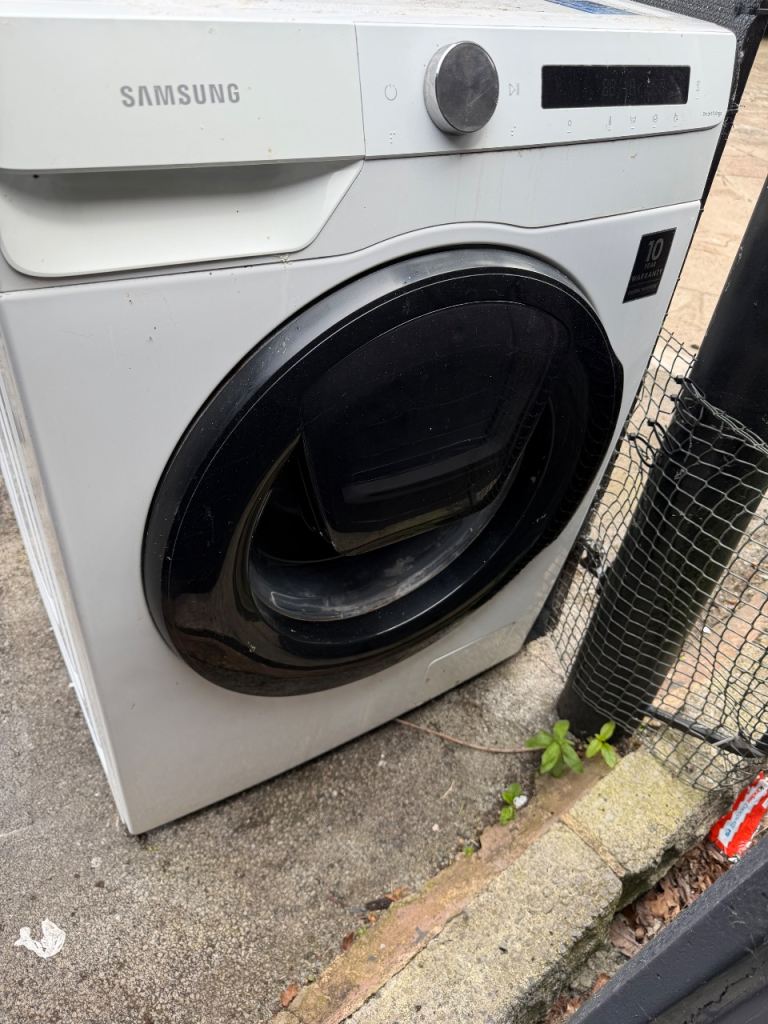 Samsung Washing Machine – White, Good Condition