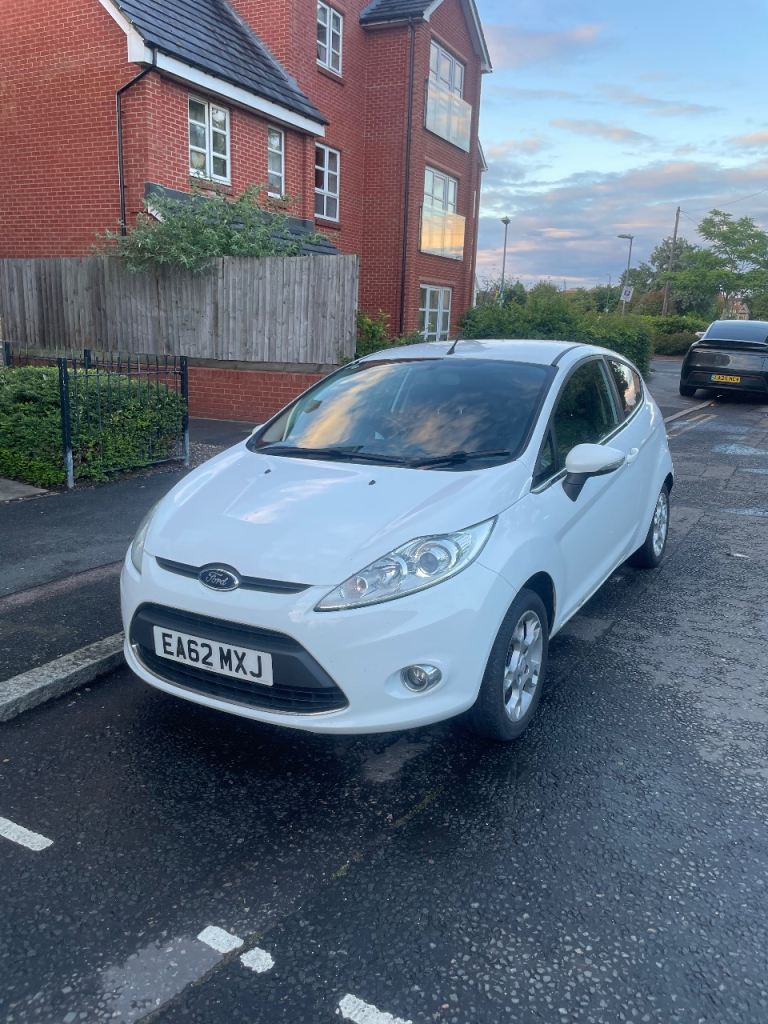 Ford, FIESTA, Hatchback, 2012, Manual, 1242 (cc), 3 doors