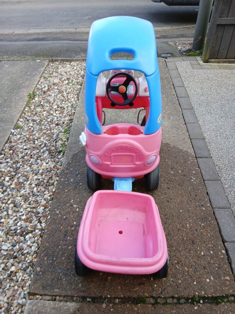 Tike car and trailer 