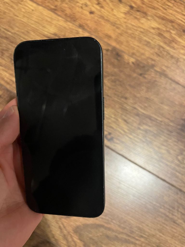 iphone 15 - excellent condition